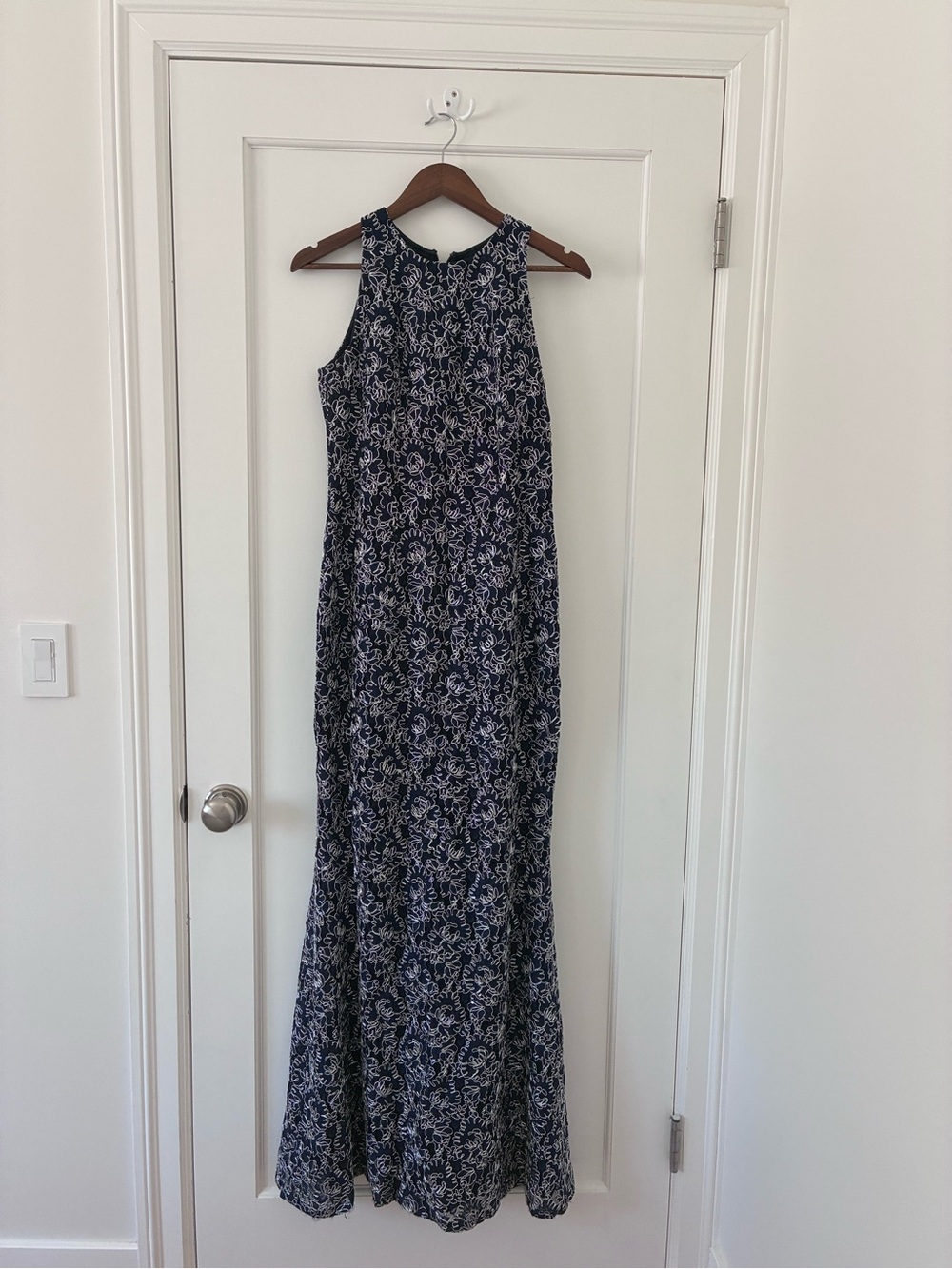 Carmen Marc Valvo Navy and White Floral Maxi Dress